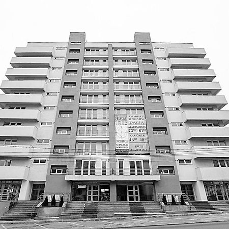 Dacia Residence Apartments Self Check-In Craiova Exteriör bild