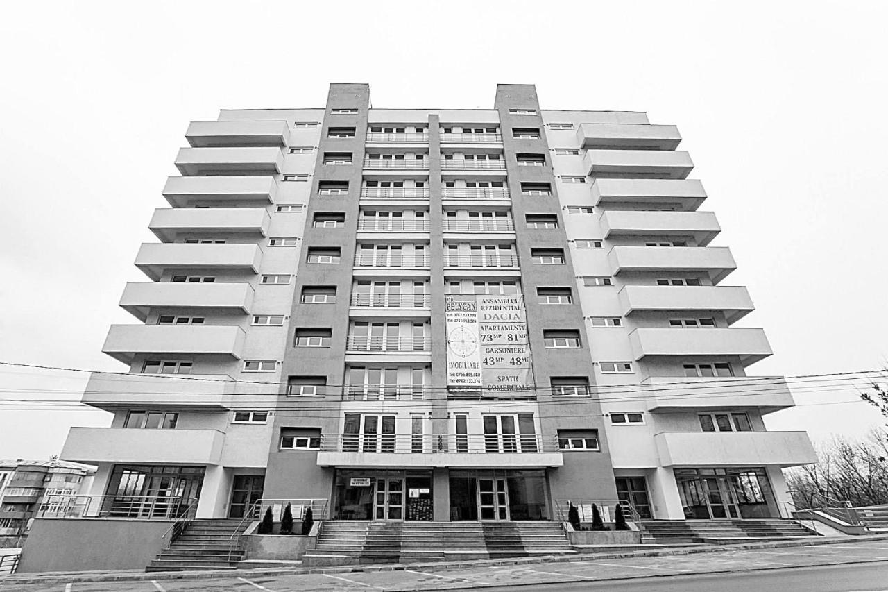 Dacia Residence Apartments Self Check-In Craiova Exteriör bild